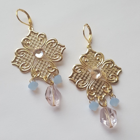Jewelry - Swarovski crystal beaded earrings